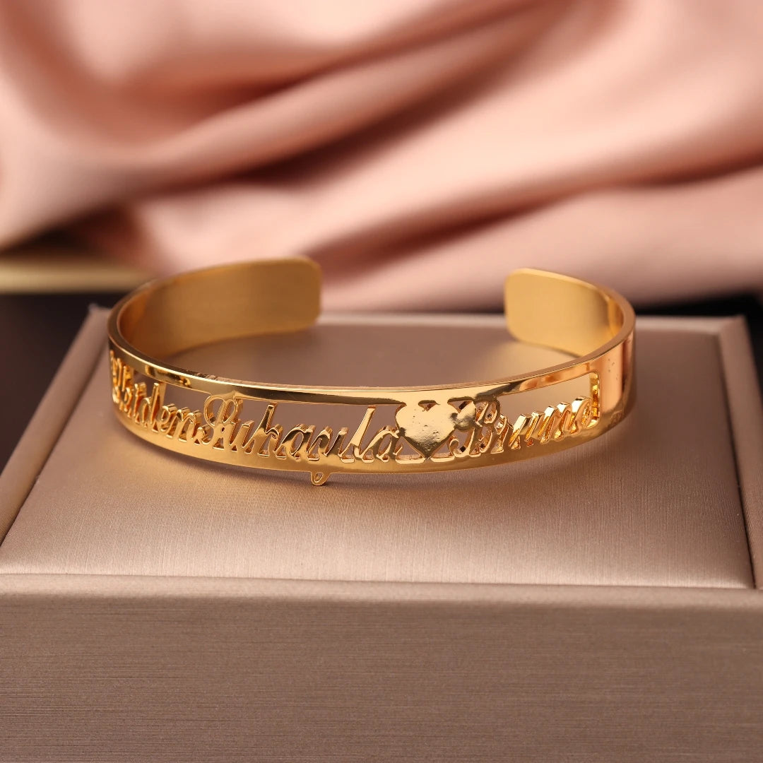 Bracelet Jonc Personnalisé avec Noms – Acier Inoxydable Ouvert – Bijou Femme/Couple – Cadeau de Noël Original