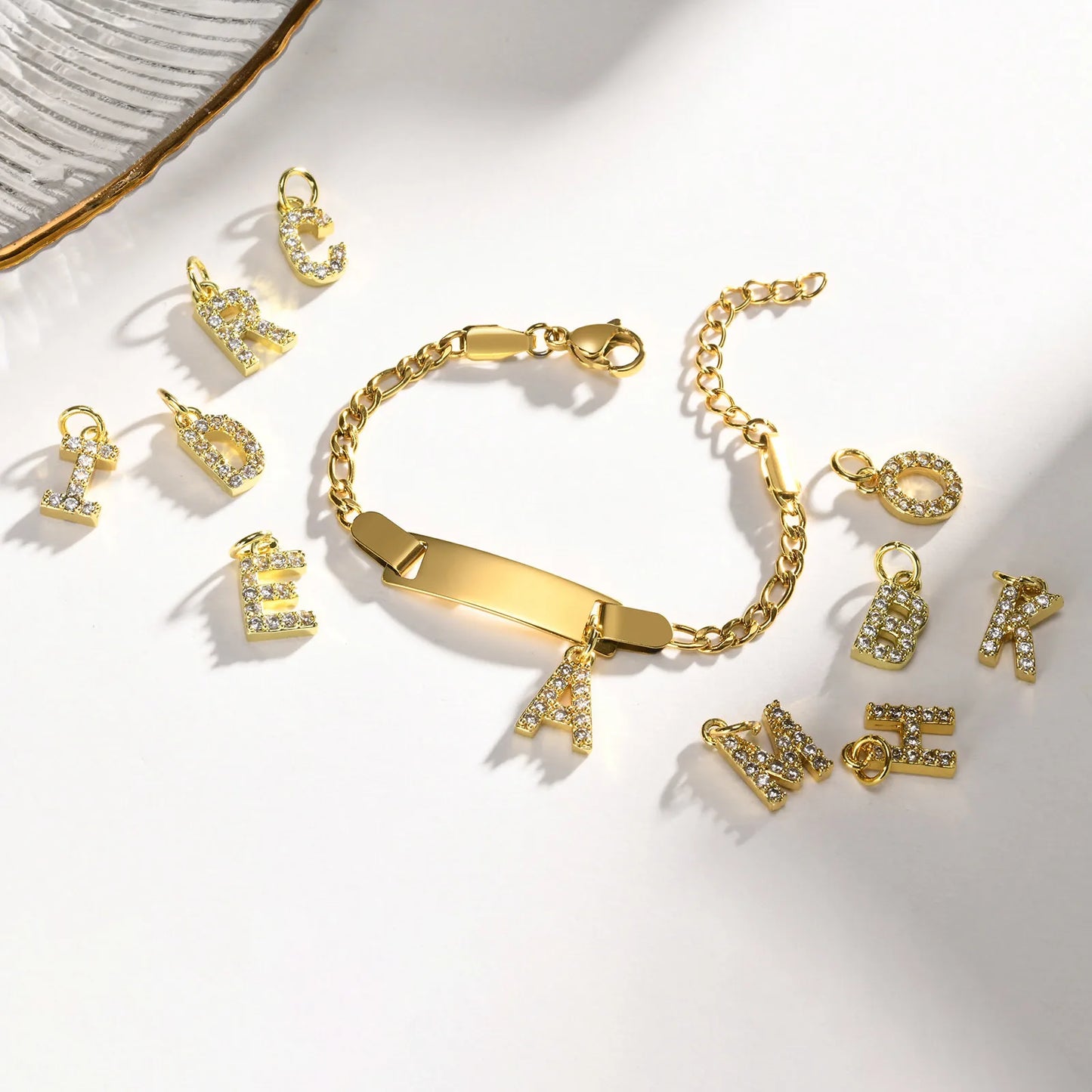 Bracelet Prénom Personnalisé avec Initiale – Gravure Gratuite (Nom, Date, ID) pour Bebe, Garçon ou Fille – Cadeau Anniversaire
