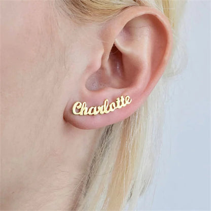 Boucles d’oreilles personnalisées avec prénom – Clous en acier inoxydable – Bijoux lettres pour femme, idée cadeau tendance